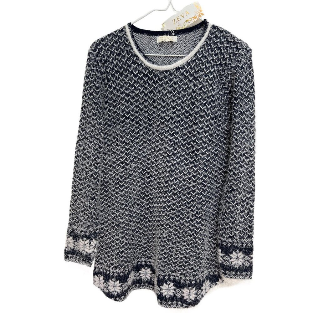 1101 ZEVA NWT Fuzzy Soft Pullover Sweater Womens Navy&White